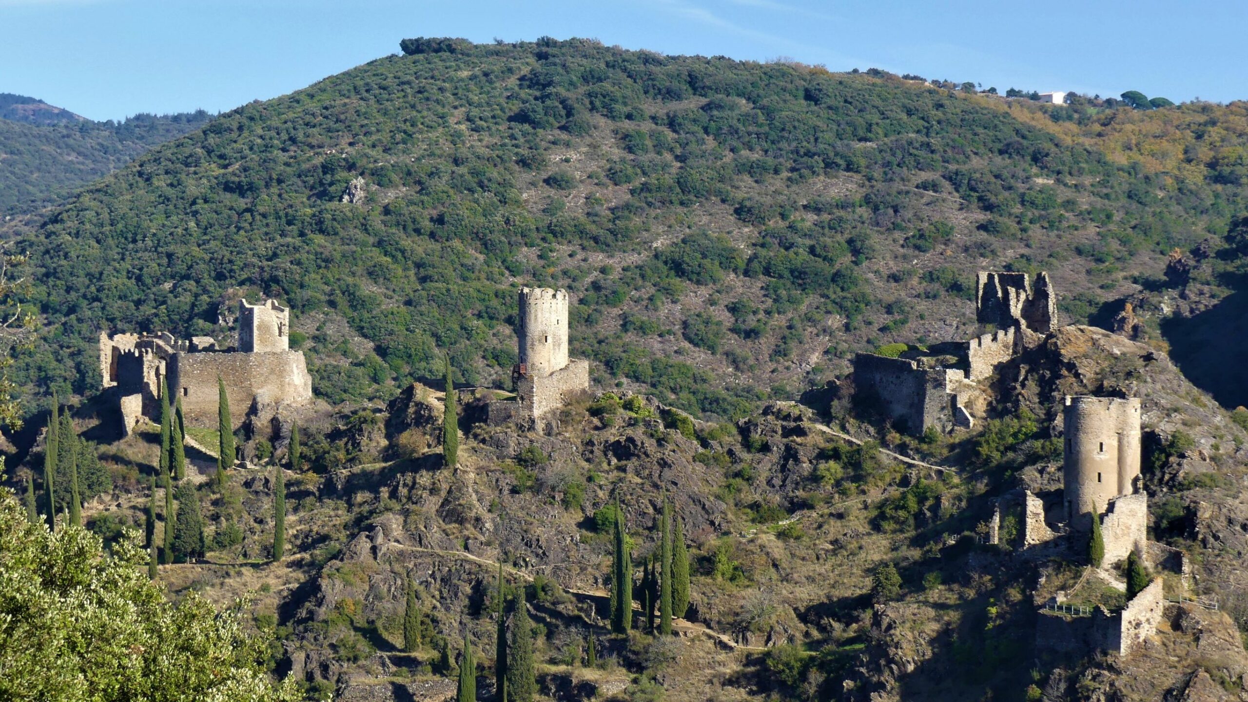 Quatre châteaux de Lastours